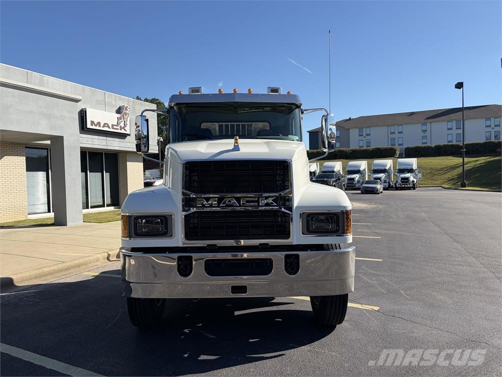 Mack PI64T Влекачи