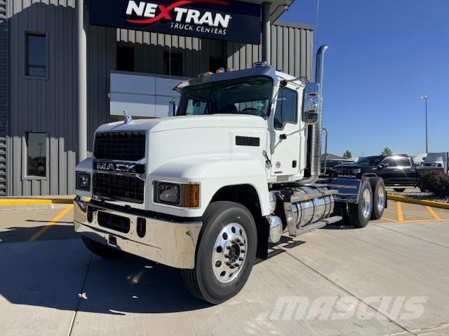 Mack PI64T Влекачи