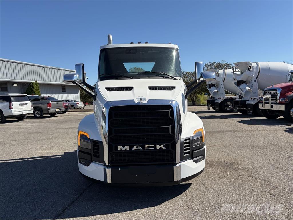 Mack PR64T Влекачи