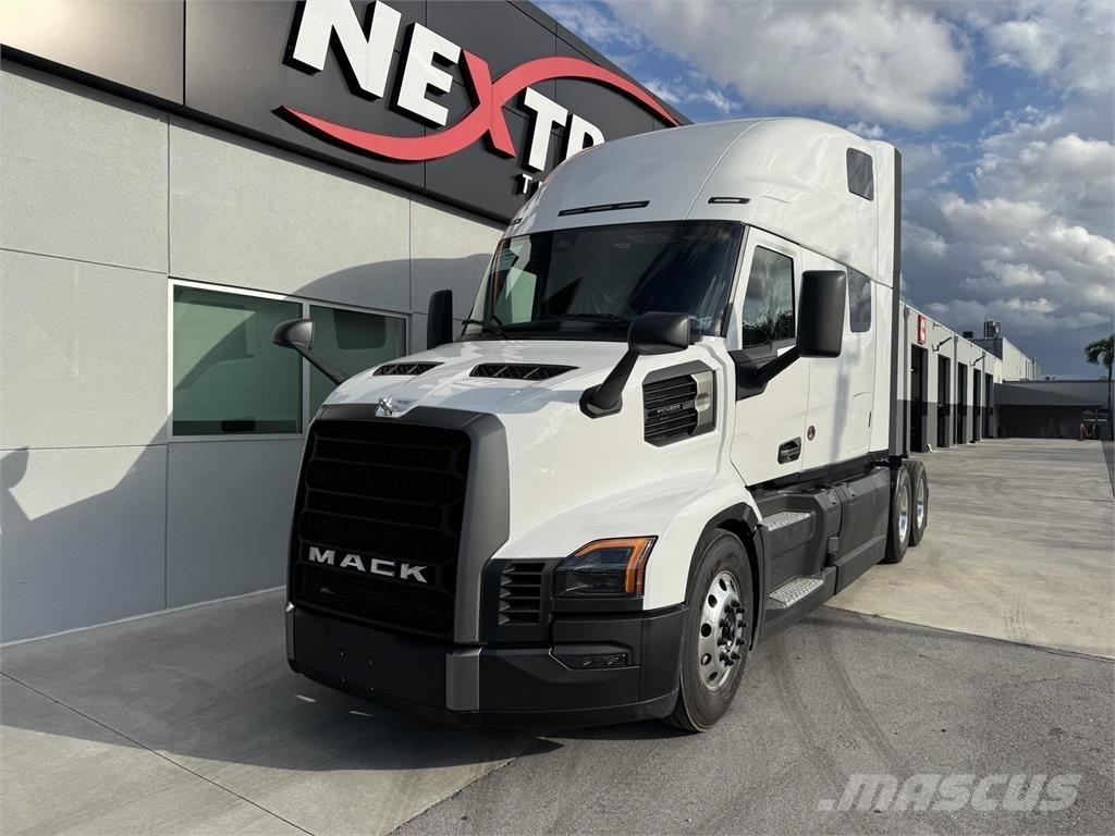 Mack PR64T Влекачи