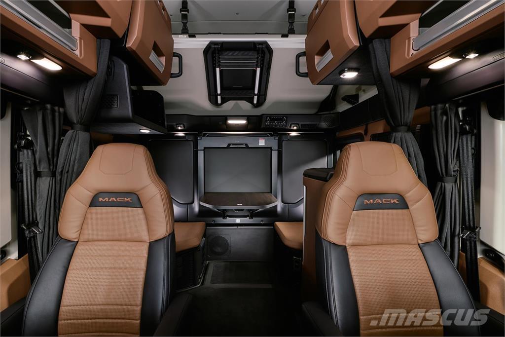 Mack PR64T Влекачи