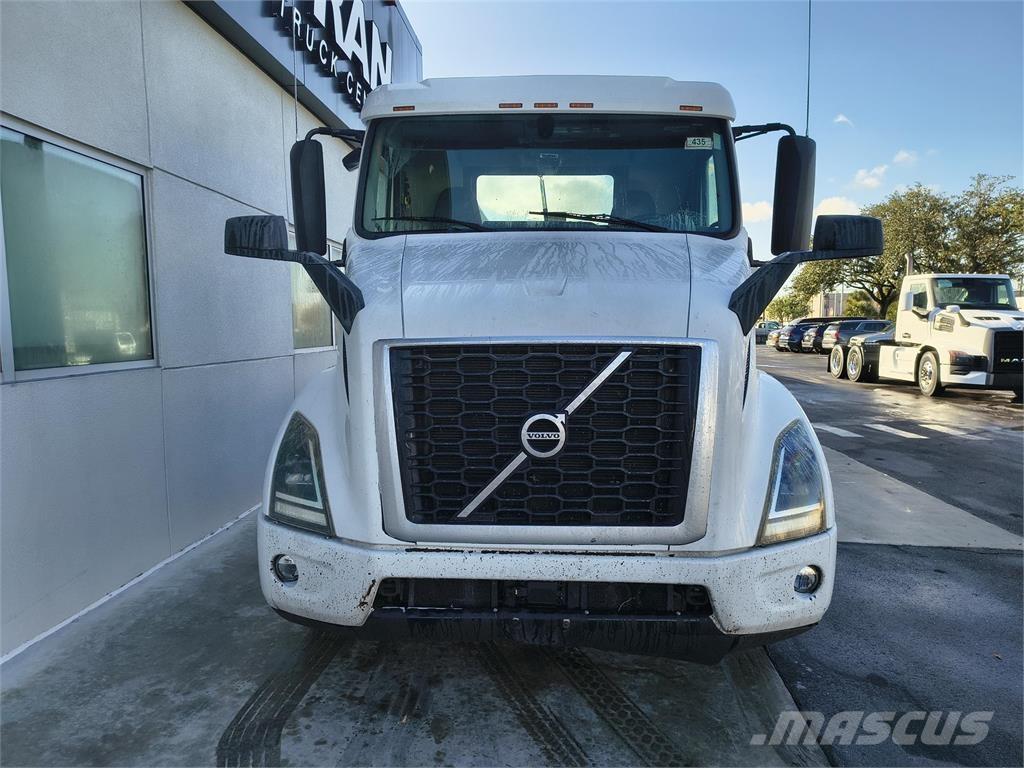 Mack VNR64T300 Влекачи