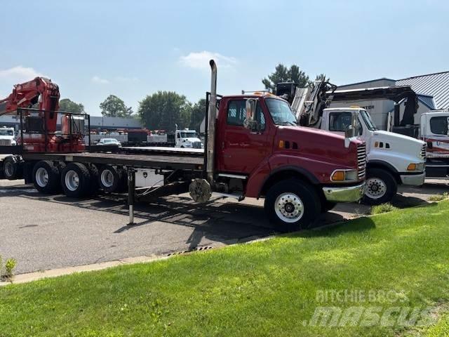 Sterling TRUCK LT9522 Влекачи