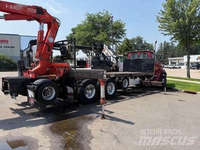 Sterling TRUCK LT9522 Влекачи