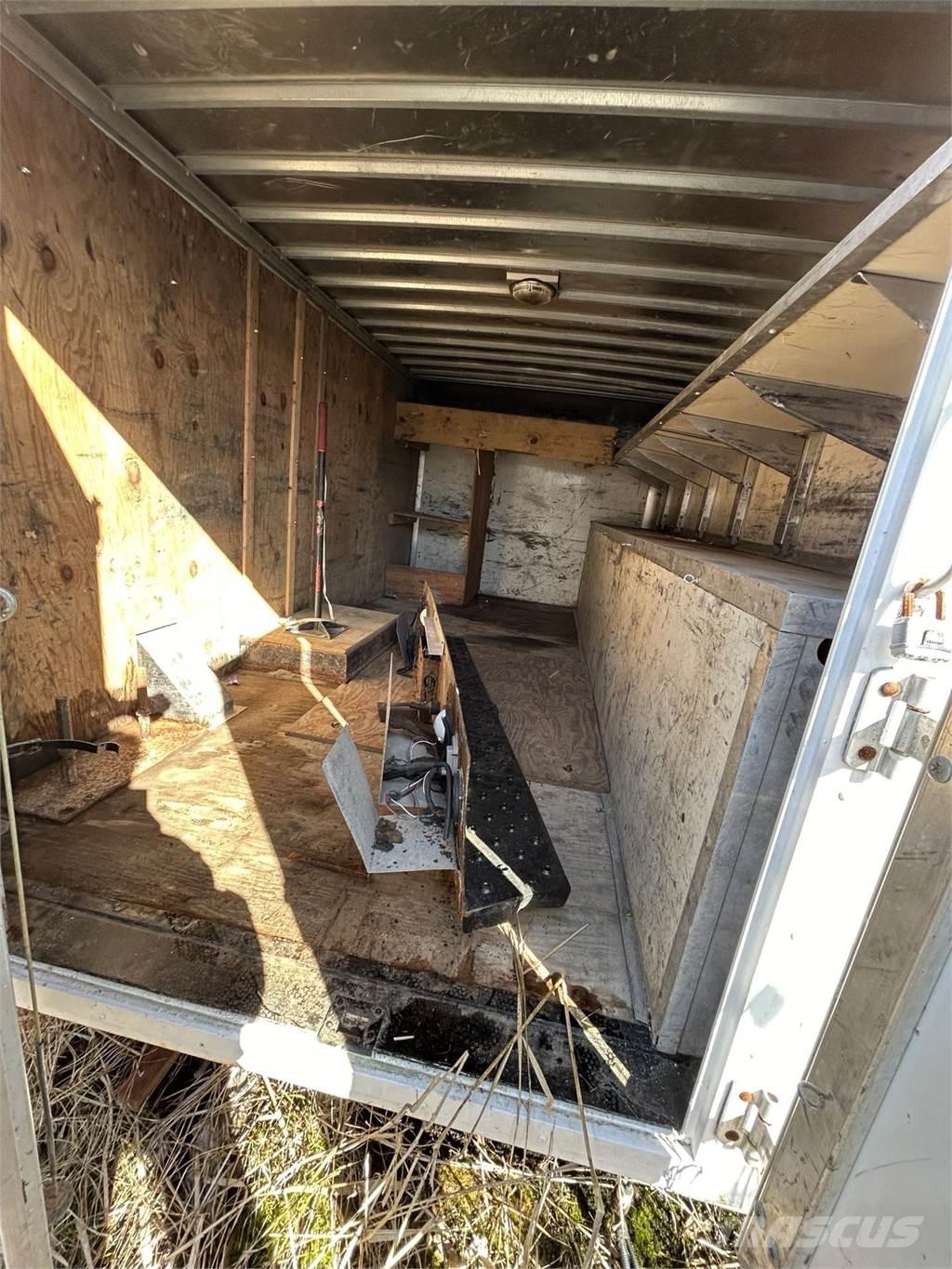  utilimaster 15 Foot Други