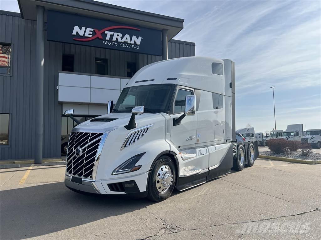 Volvo NEW VNL860 Влекачи