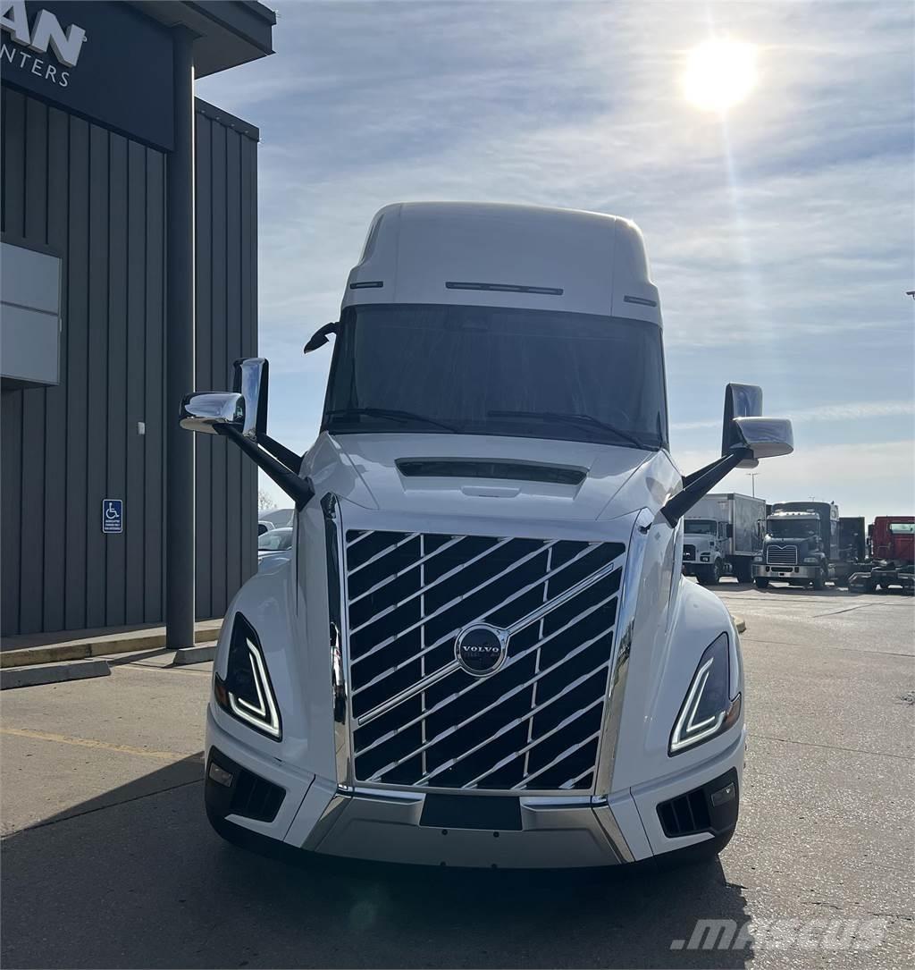 Volvo NEW VNL860 Влекачи