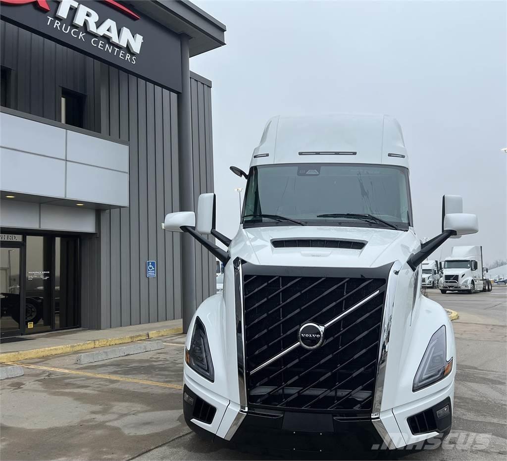 Volvo NEW VNL860 Влекачи