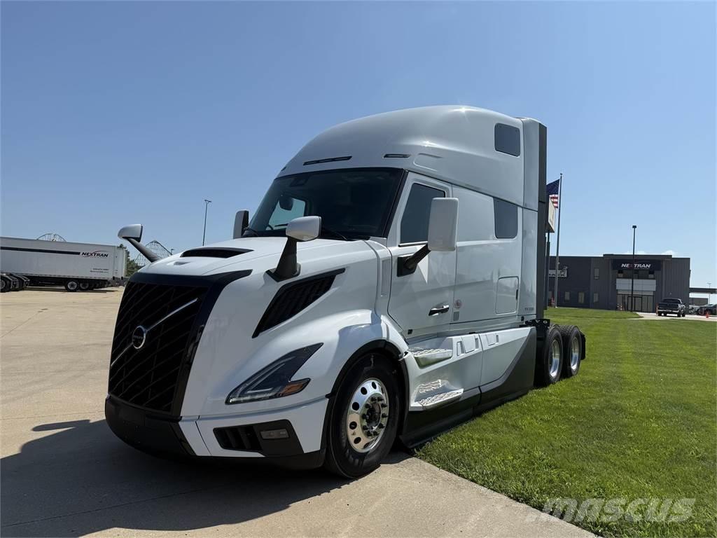 Volvo NEW VNL860 Влекачи