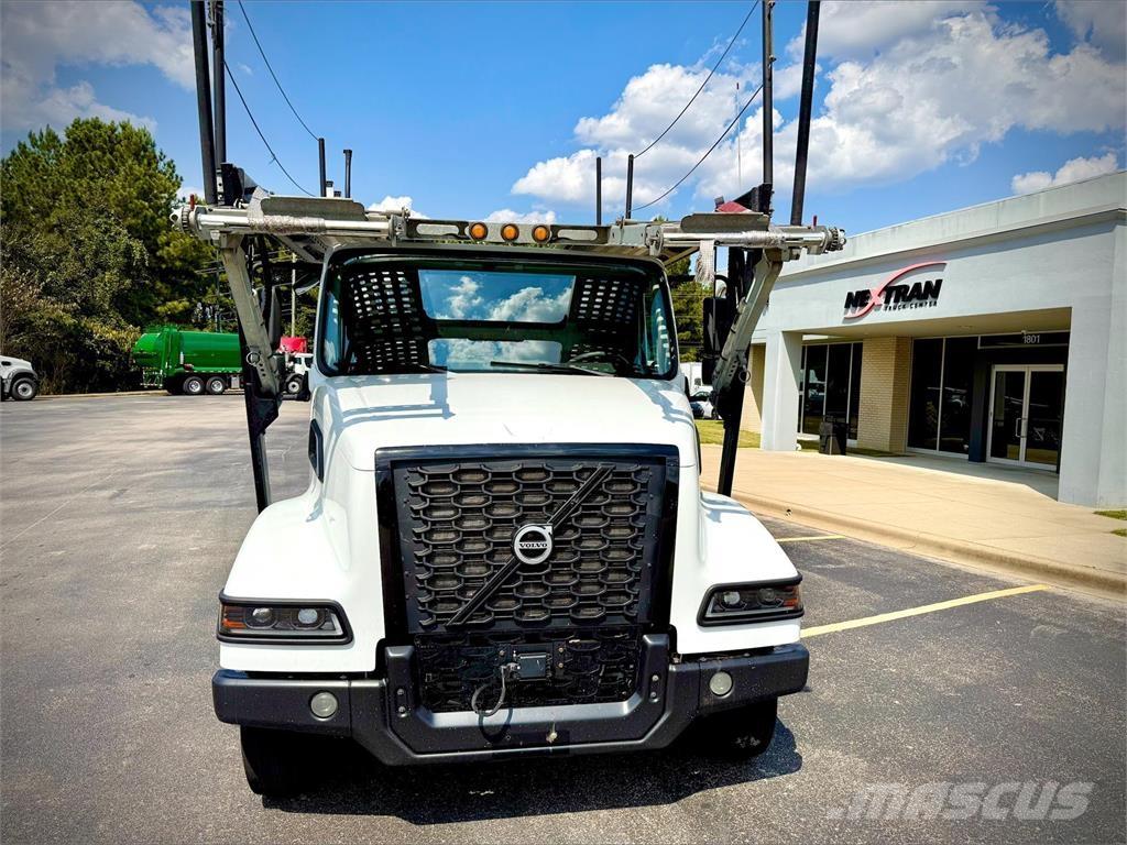 Volvo VAH64400 Камиони с кран с кука