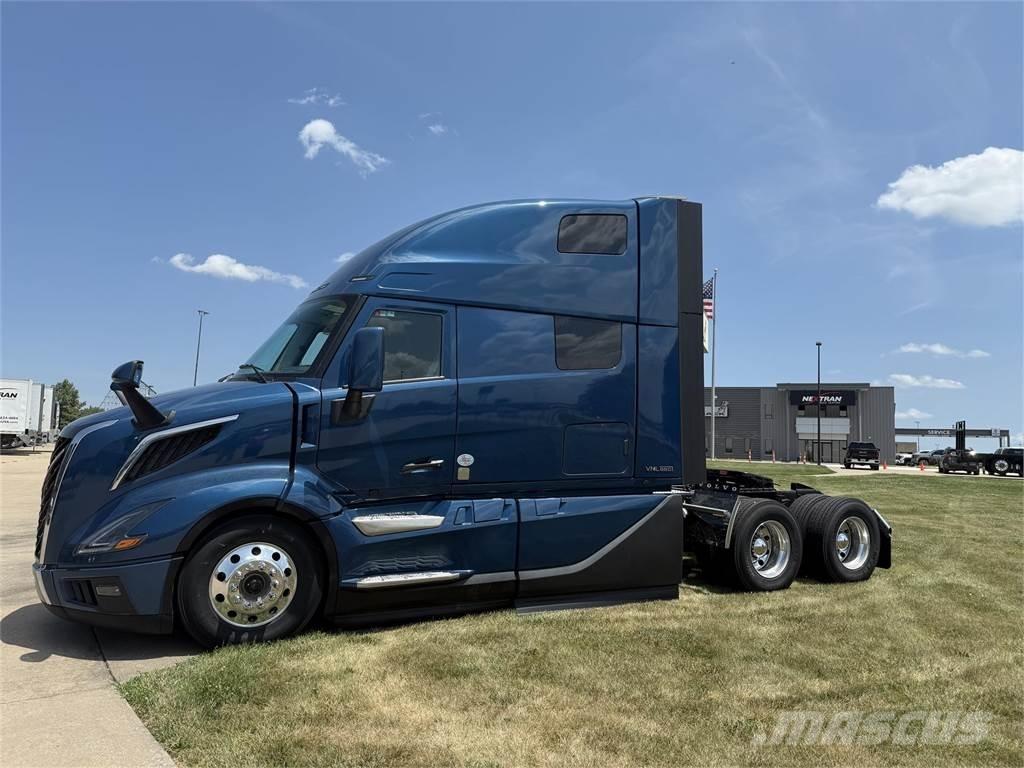 Volvo VNL 860 Влекачи