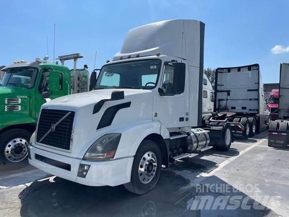 Volvo VNL42T Влекачи
