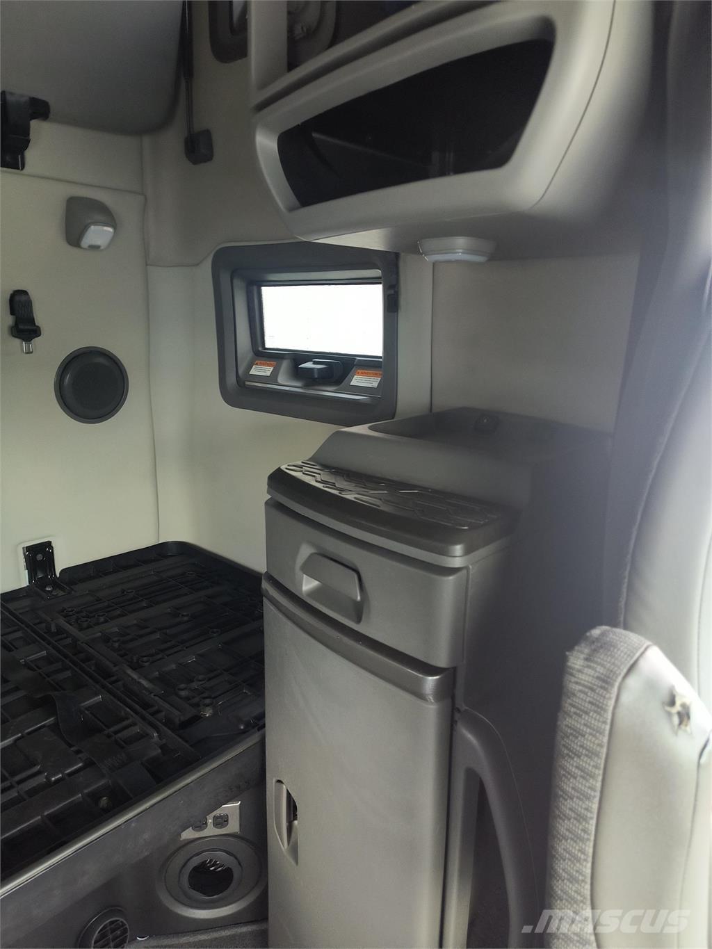 Volvo VNL64T760 Влекачи