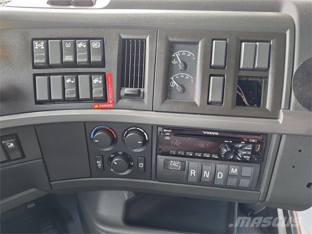 Volvo VNL64T760 Влекачи