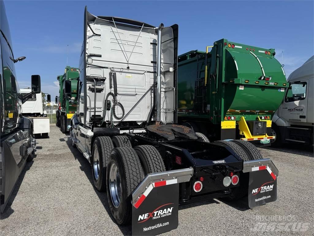 Volvo VNL64T760 Влекачи