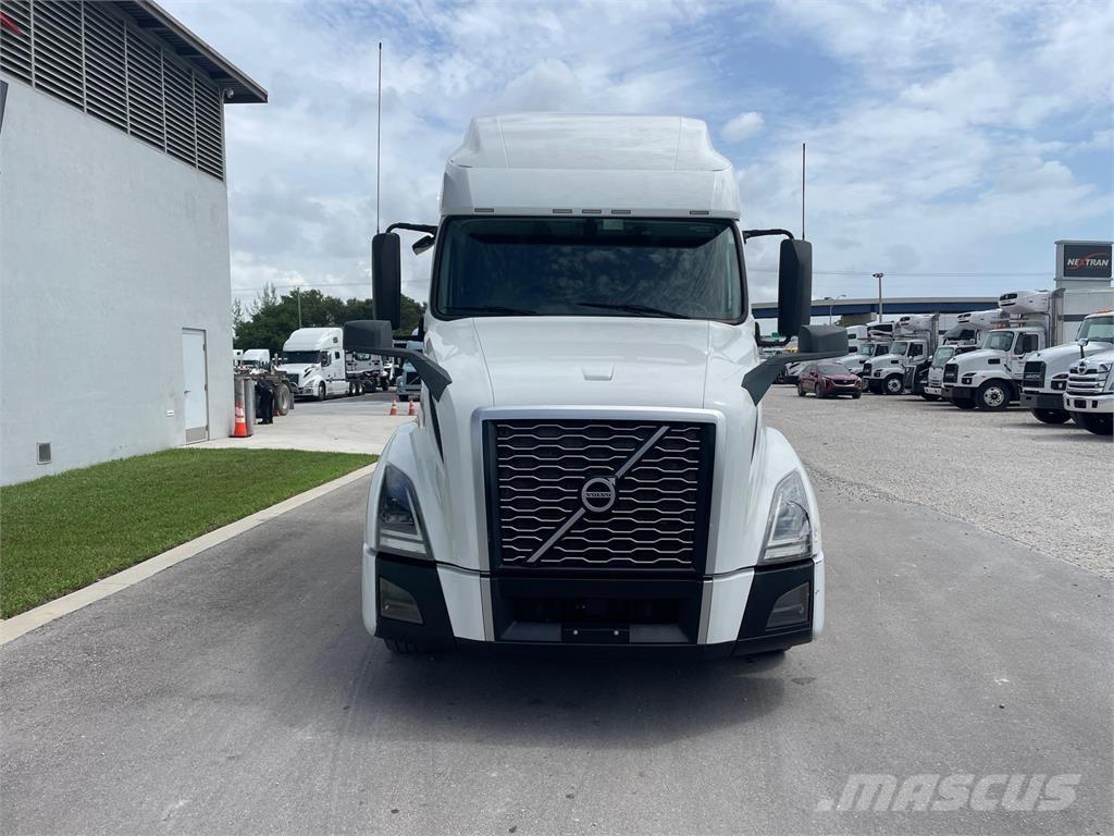 Volvo VNL64T760 Влекачи