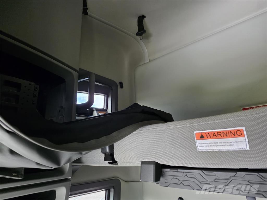 Volvo VNL64T760 Влекачи