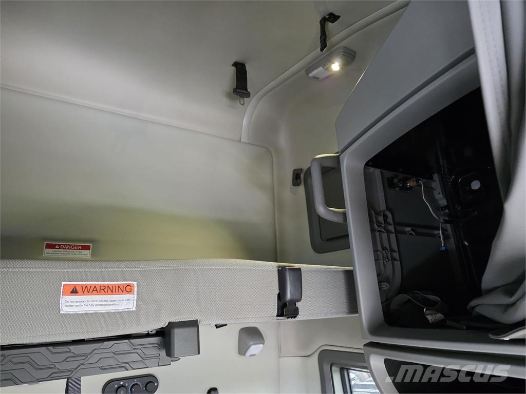 Volvo VNL64T760 Влекачи