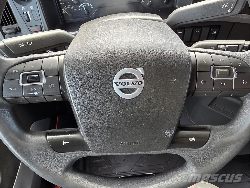 Volvo VNL64T760 Влекачи