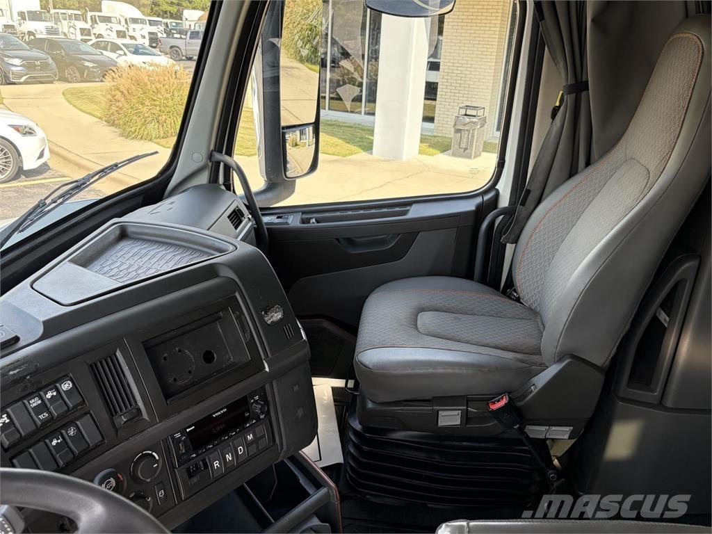 Volvo VNL64T760 Влекачи