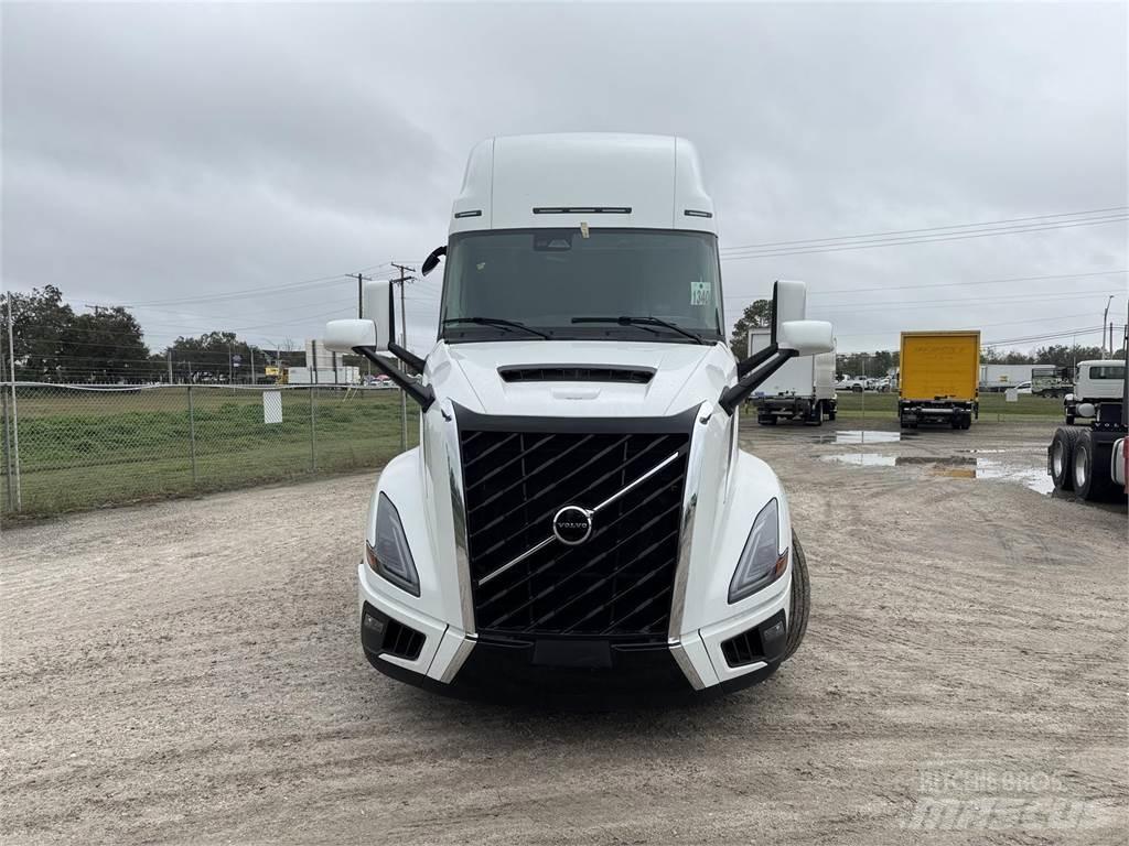 Volvo VNL64T860 Влекачи