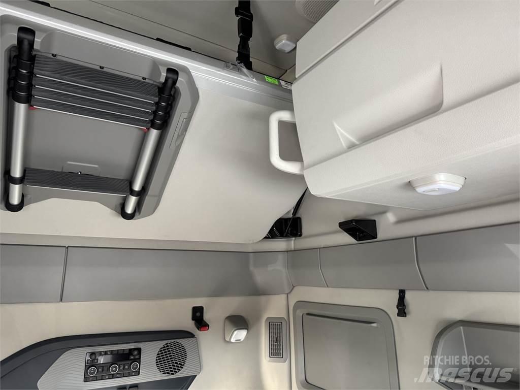 Volvo VNL64T860 Влекачи
