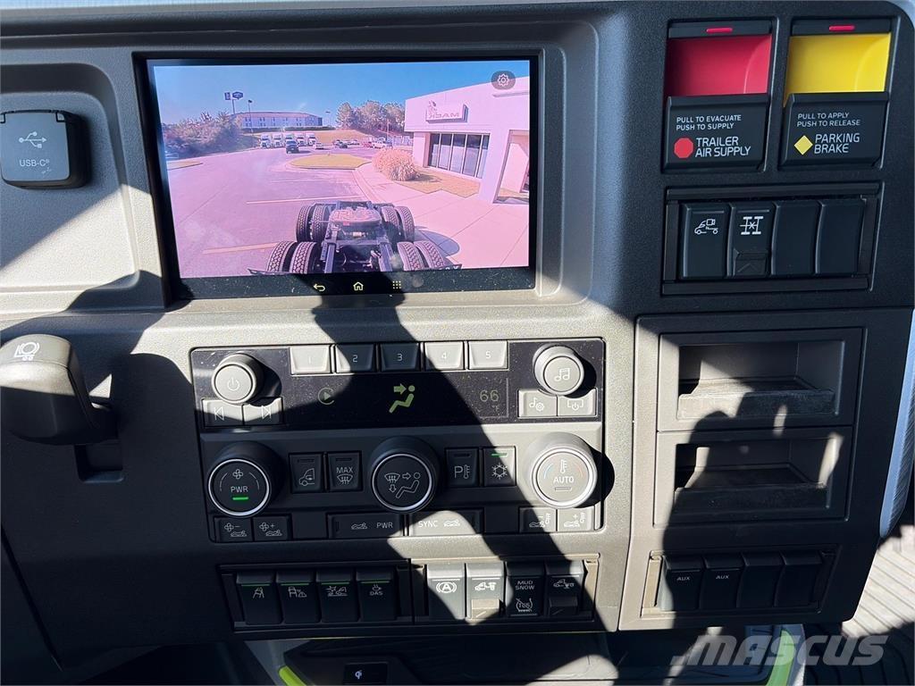 Volvo VNL64T860 Влекачи