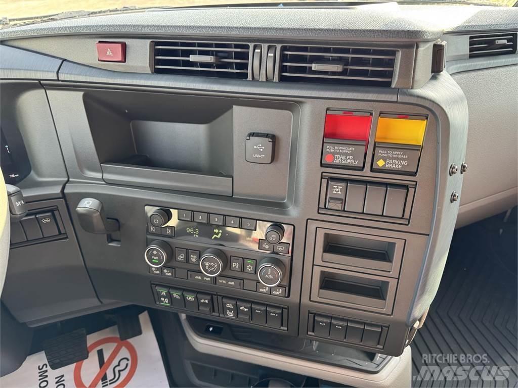 Volvo VNL64T860 Влекачи