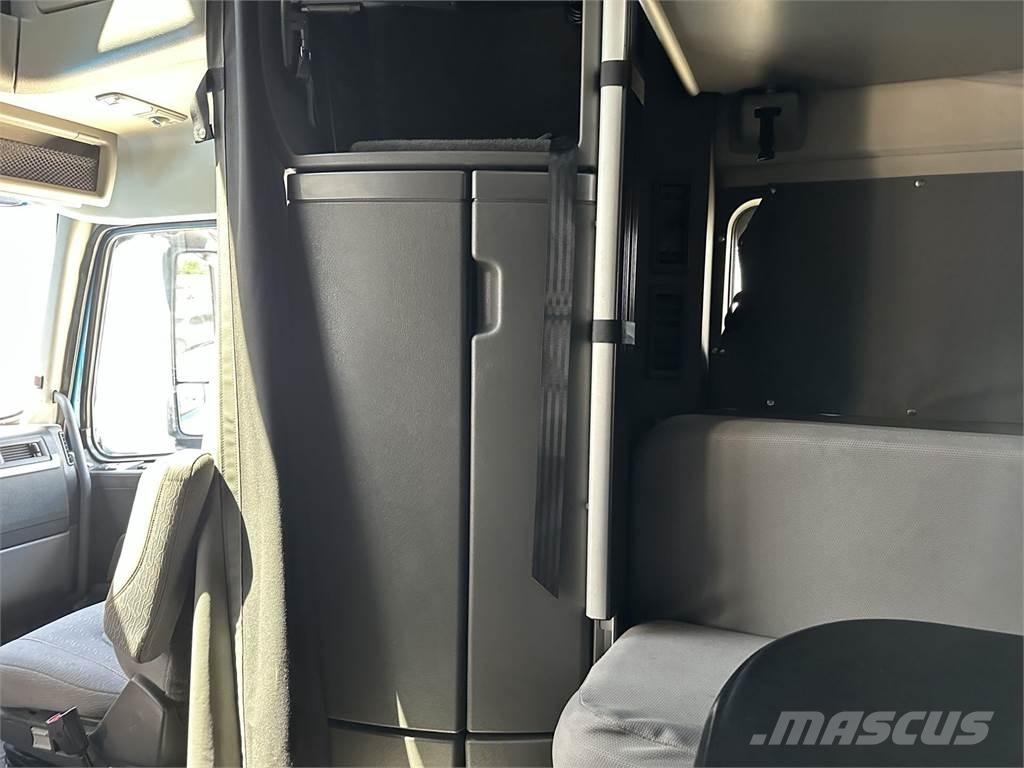Volvo VNL64T860 Влекачи