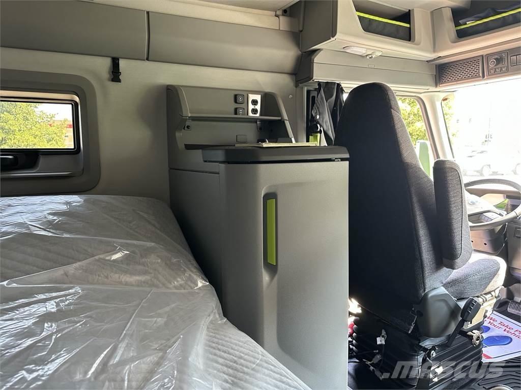 Volvo VNL64T860 Влекачи