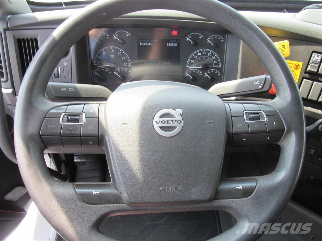 Volvo VNL64T860 Влекачи