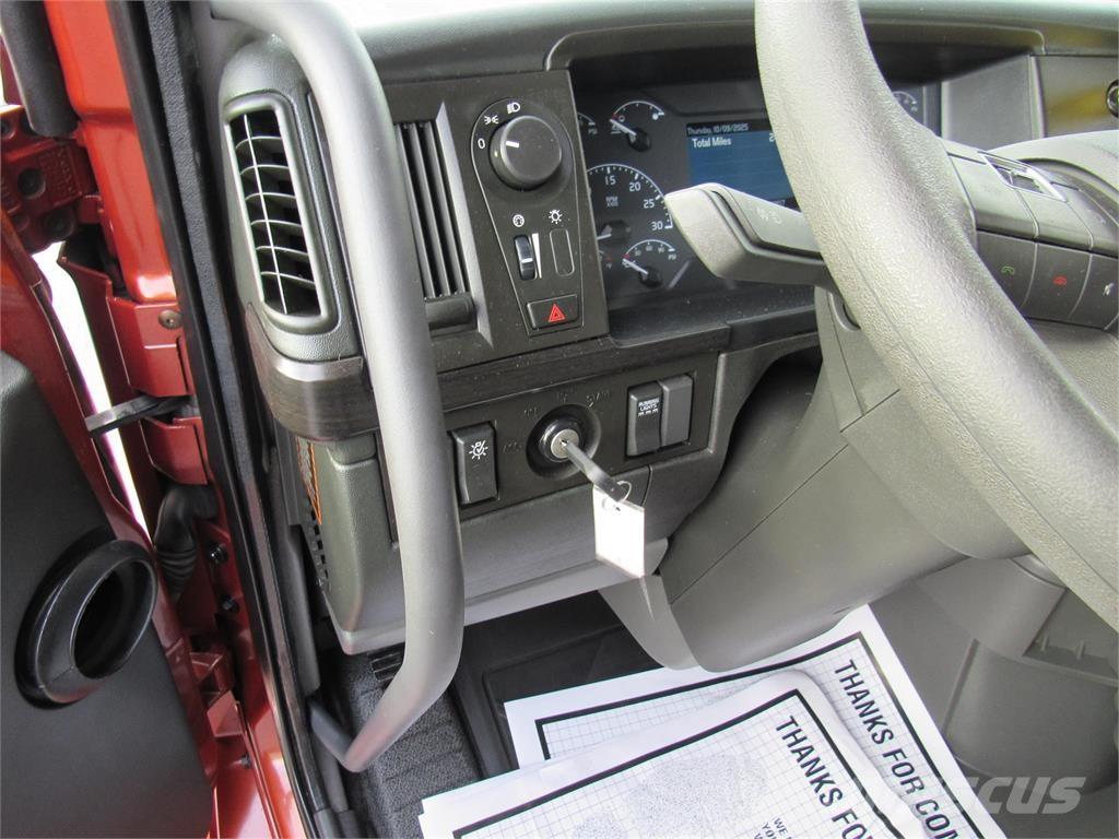 Volvo VNL64T860 Влекачи