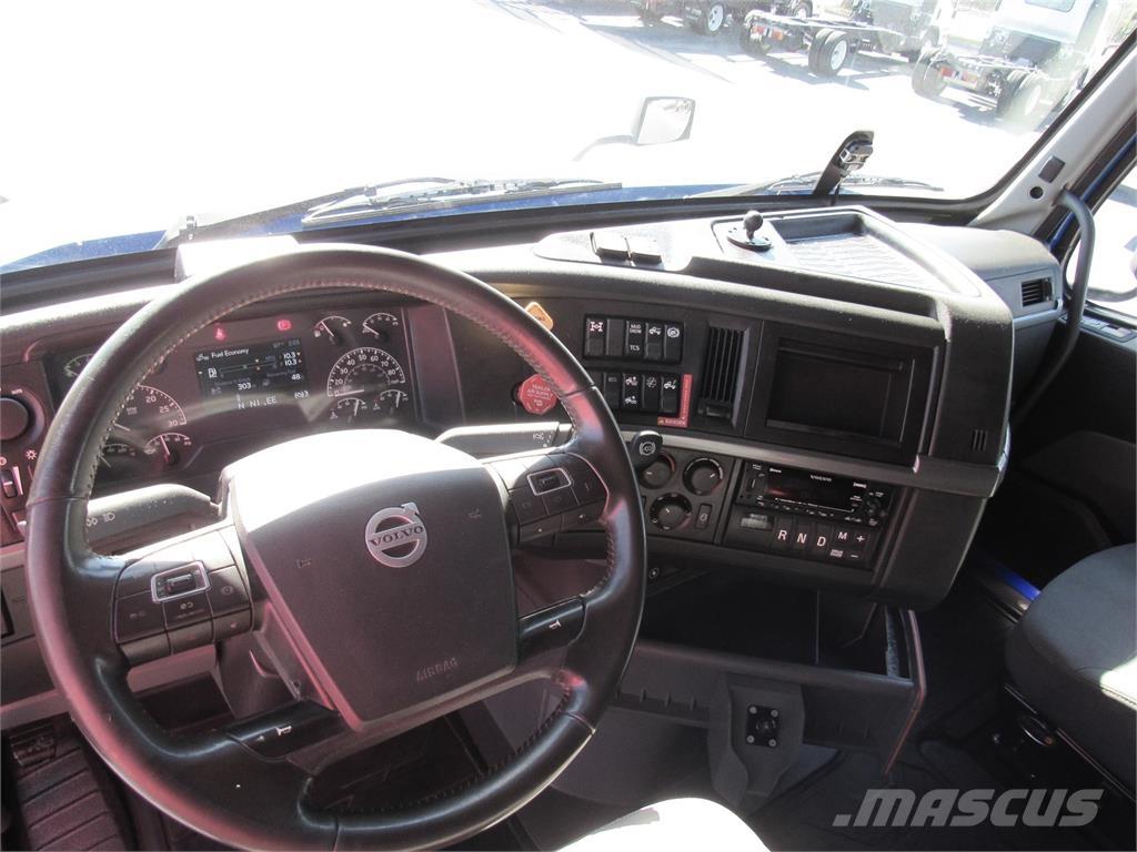 Volvo VNL860 Влекачи