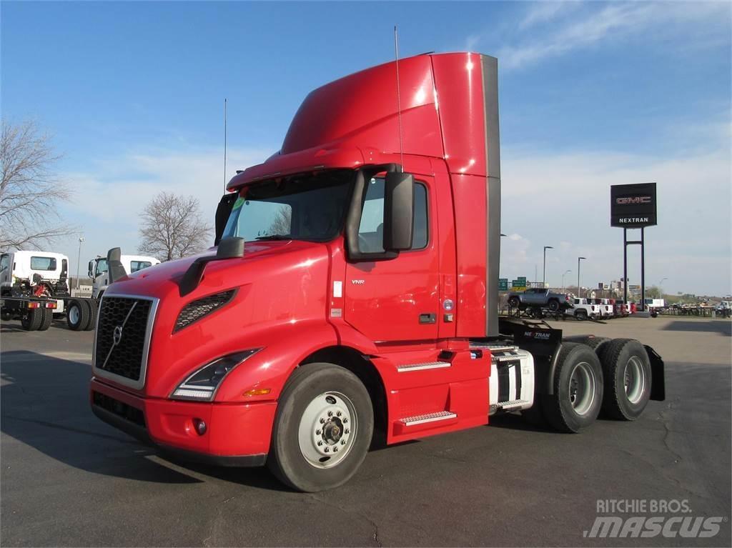 Volvo VNR64T300 Влекачи