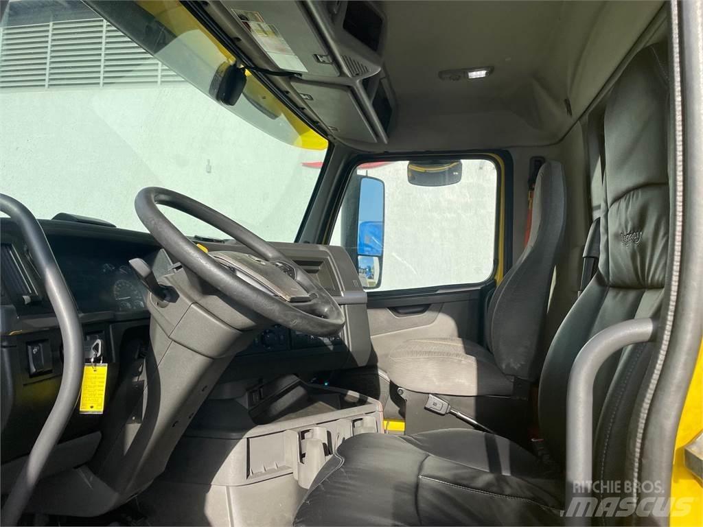 Volvo VNR64T300 Влекачи
