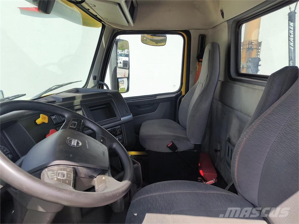 Volvo VNR64T300 Влекачи