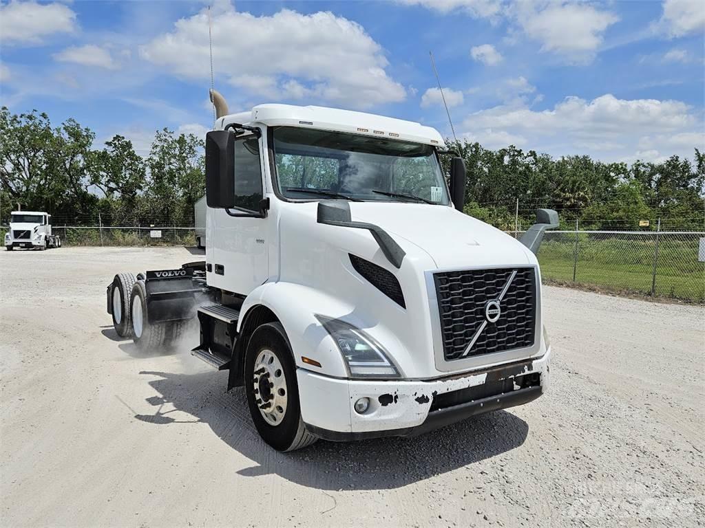 Volvo VNR64T300 Влекачи