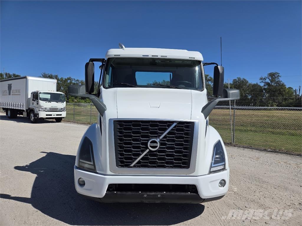 Volvo VNR64T300 Влекачи