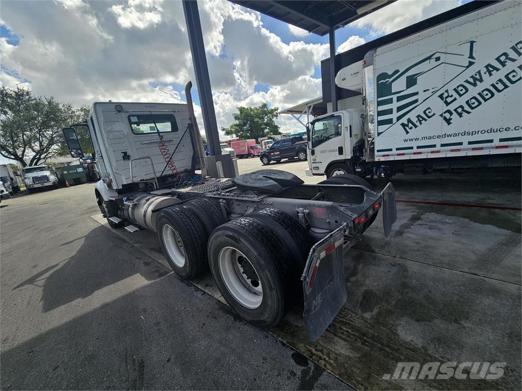 Volvo VNR64T300 Влекачи