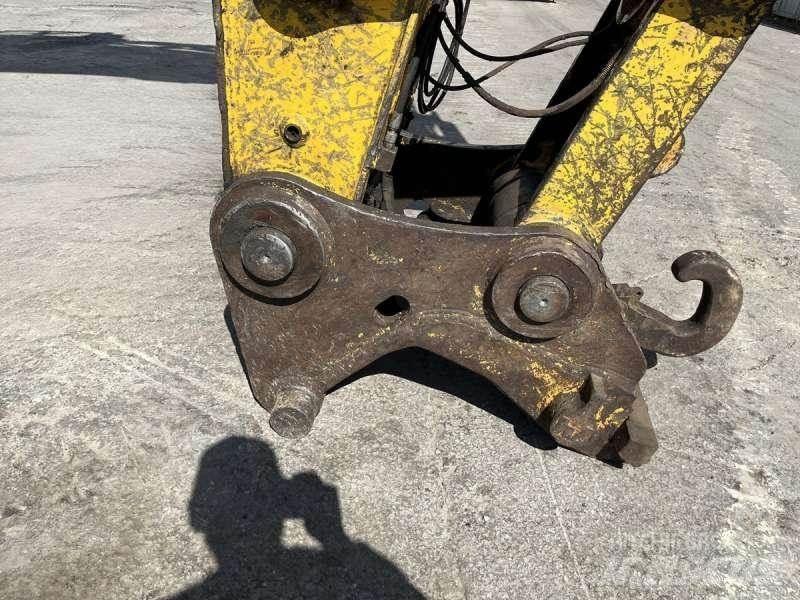 CAT 330D L Багери за разрушаване
