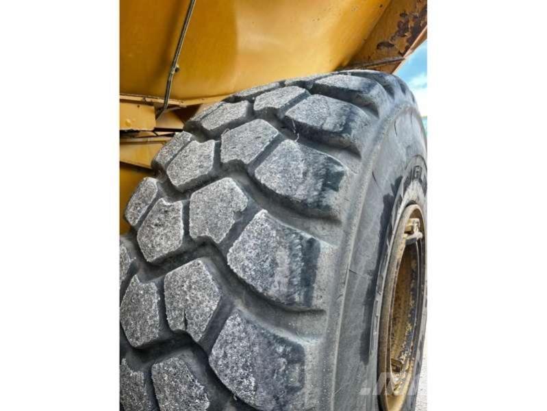 CAT 740GC Дъмпери/моторни превозни средства