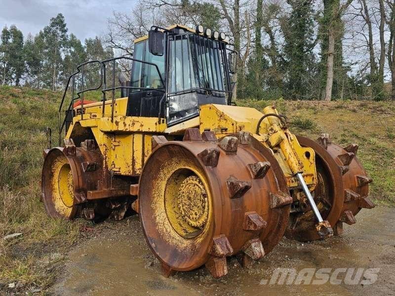 CAT 826GII Уплътнители за почва
