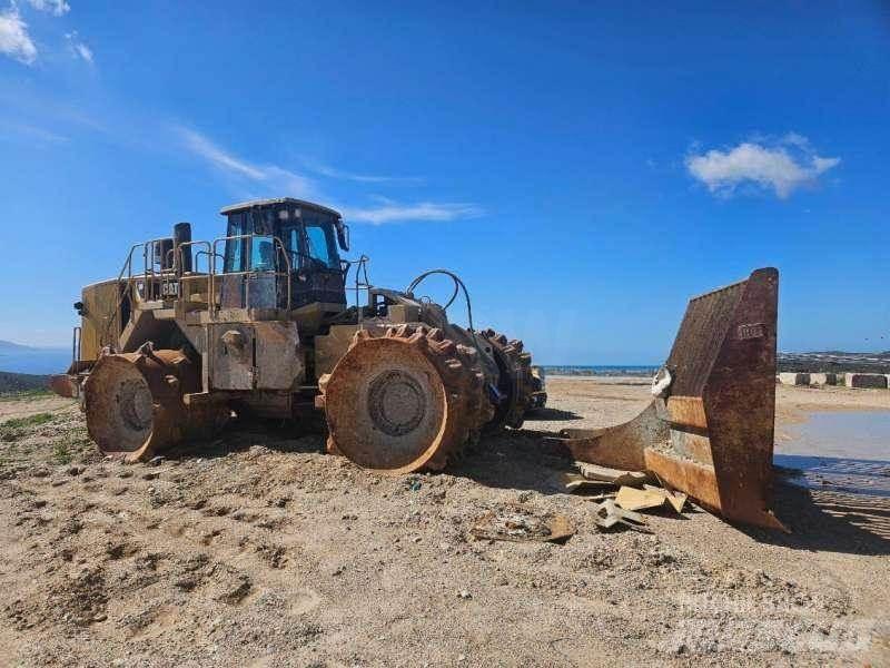 CAT 836H Уплътнители за почва
