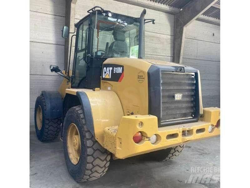 CAT 918M Колесни товарачи