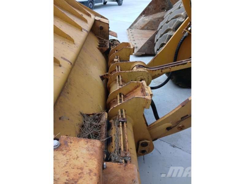 CAT 926M Колесни товарачи