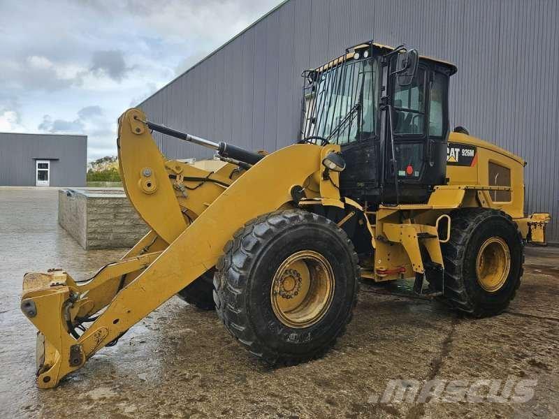 CAT 926M Колесни товарачи