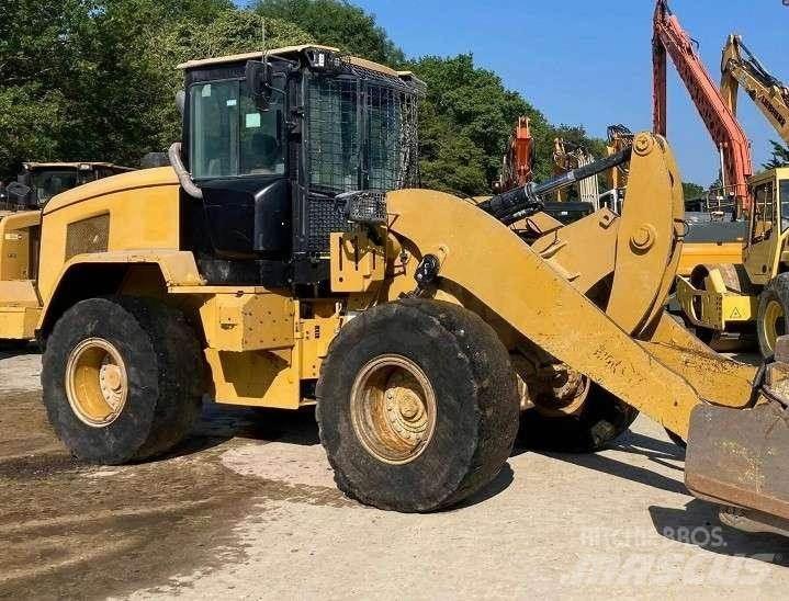 CAT 938M Колесни товарачи