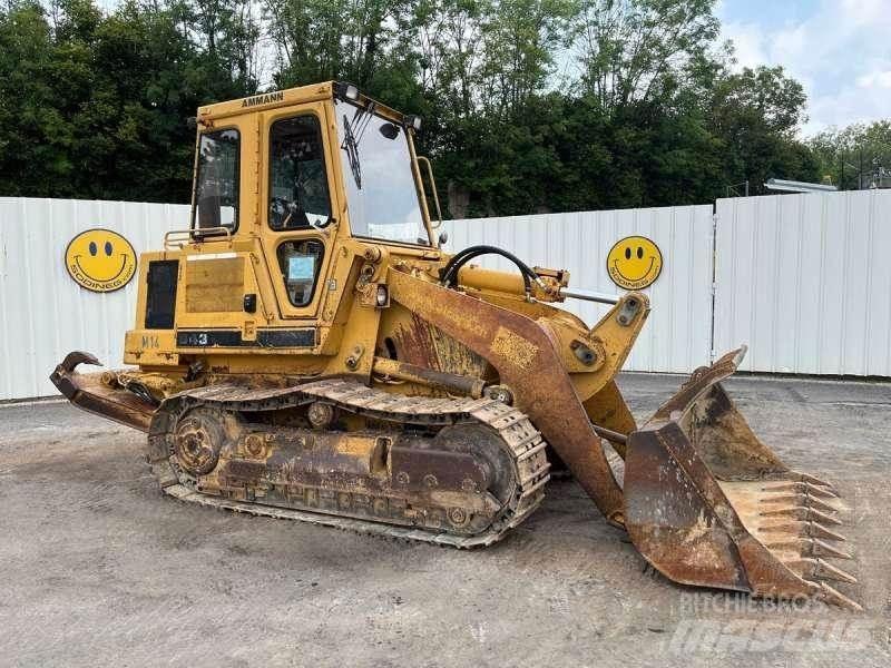 CAT 943 Верижен товарач