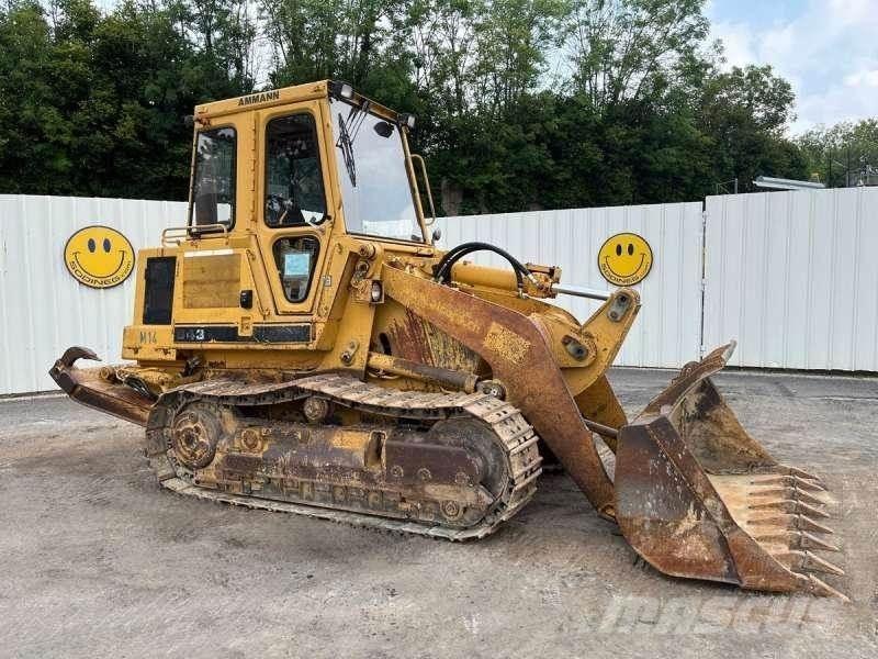 CAT 943 Верижен товарач
