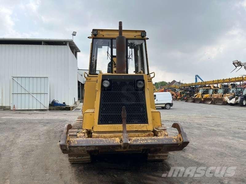 CAT 943 Верижен товарач